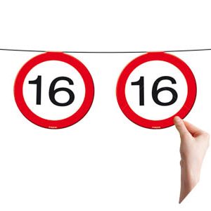 16 jaar slinger verkeersbord