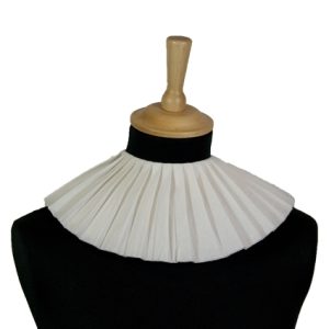 Piet kraag crepepapier wit