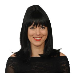 Damespruik "wig Cilla black"